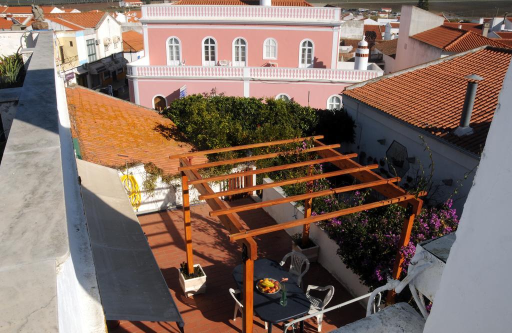 Patio Das Flores Ferreira Do Alentejo Exteriör bild